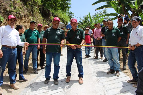 Comité Departamental de Cafeteros apuesta por el mejoramiento de las vías rurales