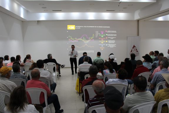 Empresarios cafeteros fortalecen sus conocimientos y se preparan para los desafíos del mercado global